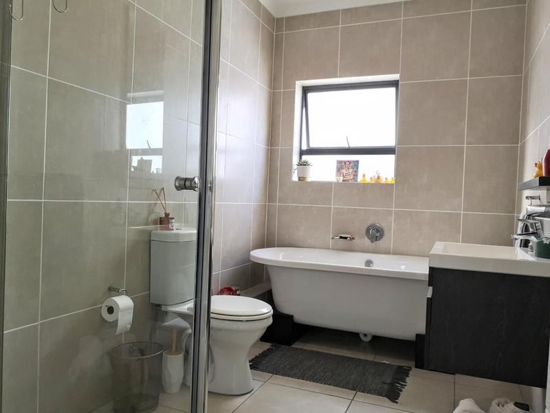 To Let 2 Bedroom Property for Rent in Sandown Western Cape